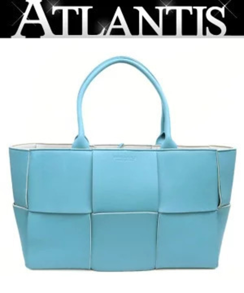 Bottega Veneta Maxi Intrecciato Arco Tote Bag Leather Blue